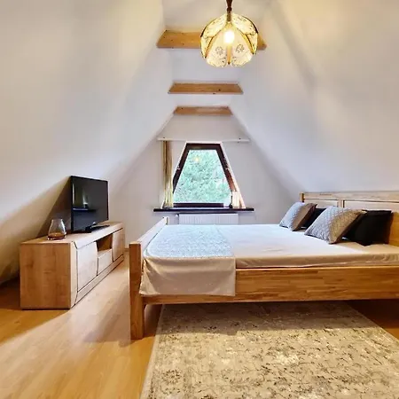 70m2 Z 3 Pokojami Na Poddaszu - Blisko Butorowego Wierchu