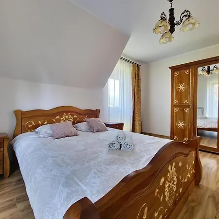2 Laczone Apartamenty Z Tarasem I Balkonem - Butorowka コシチェリスコ