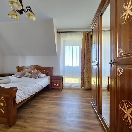 2 Laczone Apartamenty Z Tarasem I Balkonem - Butorowka アパート *