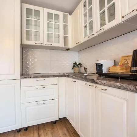 2 Laczone Apartamenty Z Tarasem I Balkonem - Butorowka アパート